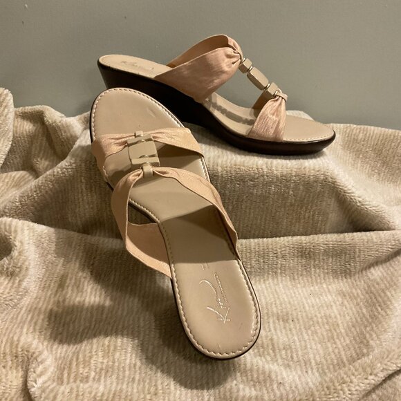 Kim Rogers Wedge Heel Sandals - Picture 3 of 4